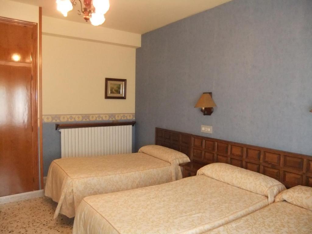 ברוטו Hotel Latre חדר תמונה